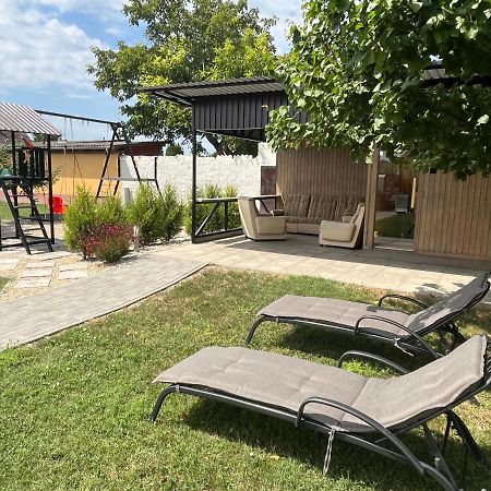Rajczi Apartman Mohács Buitenkant foto