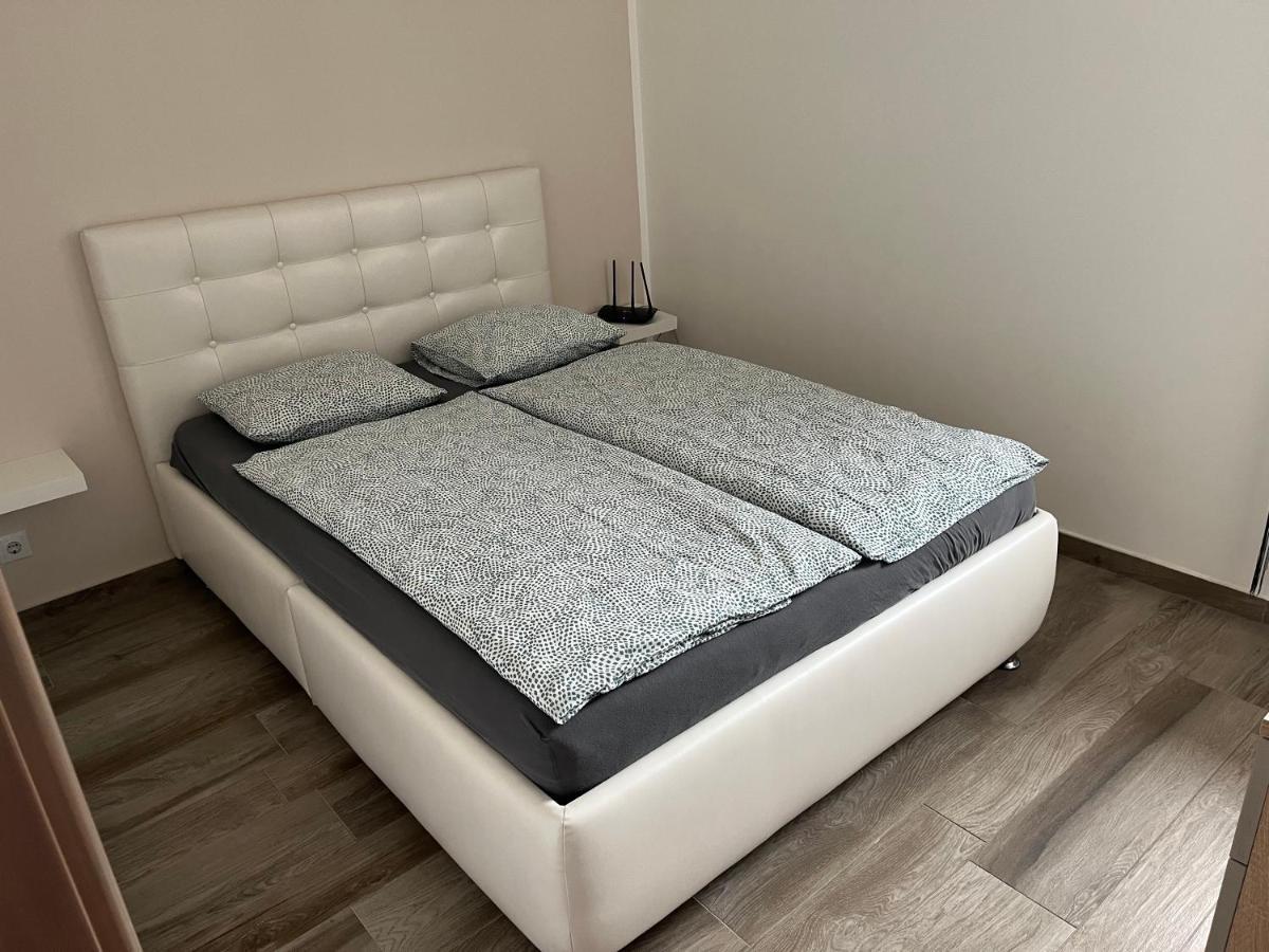 Rajczi Apartman Mohács Buitenkant foto