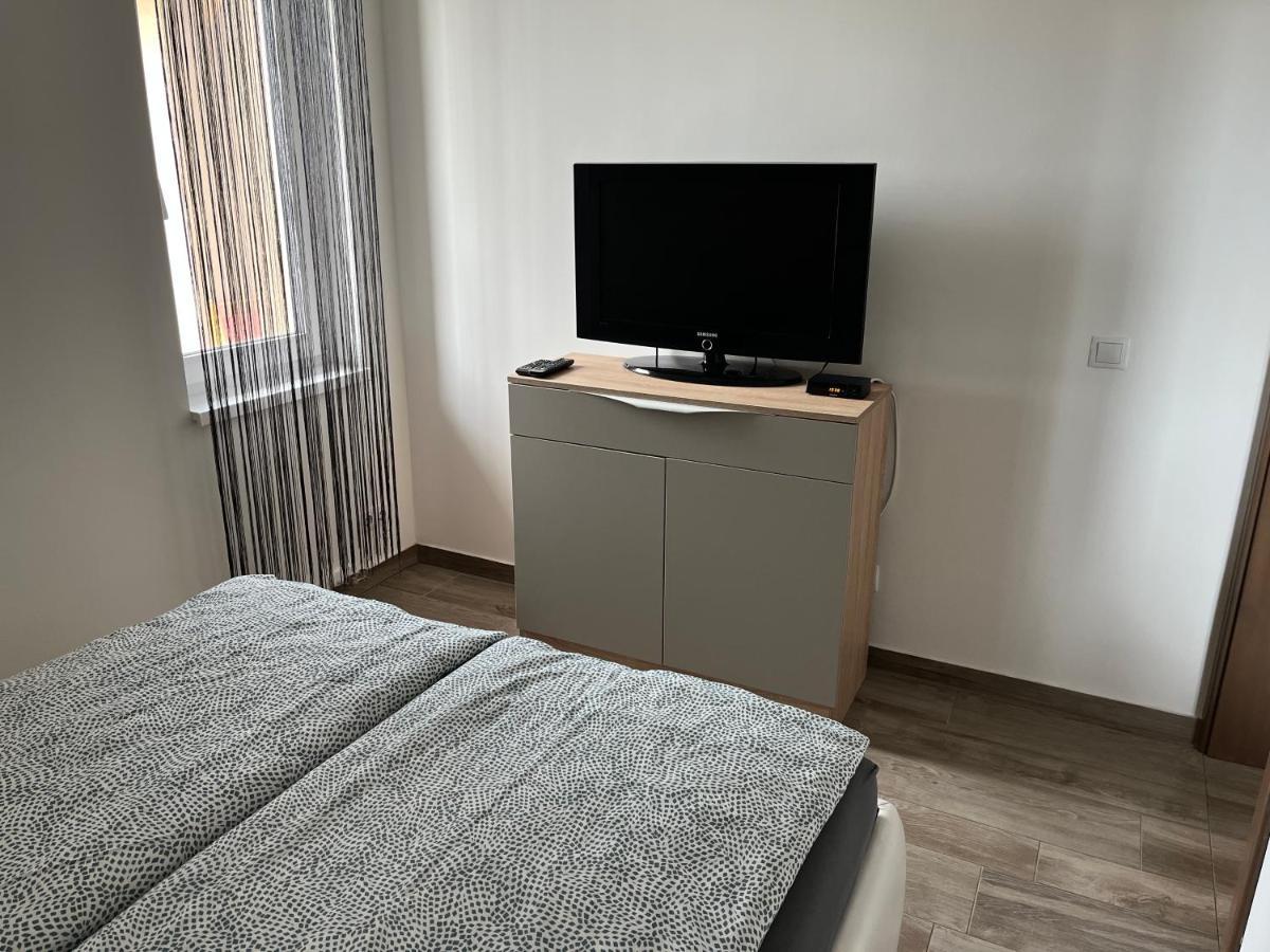 Rajczi Apartman Mohács Buitenkant foto
