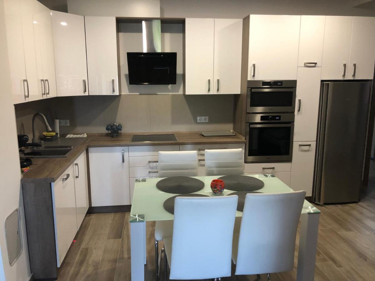 Rajczi Apartman Mohács Buitenkant foto